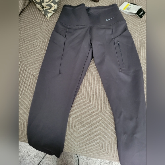 Nike Go Women's Firm-Support High-Waisted 7/8 Leggings with Pockets - Picture 9 of 12